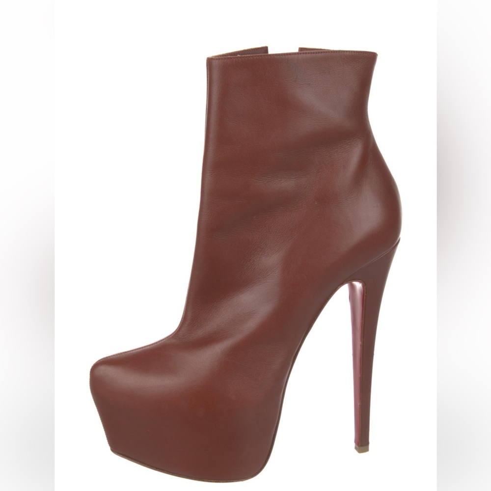 Brown Leather Size 8